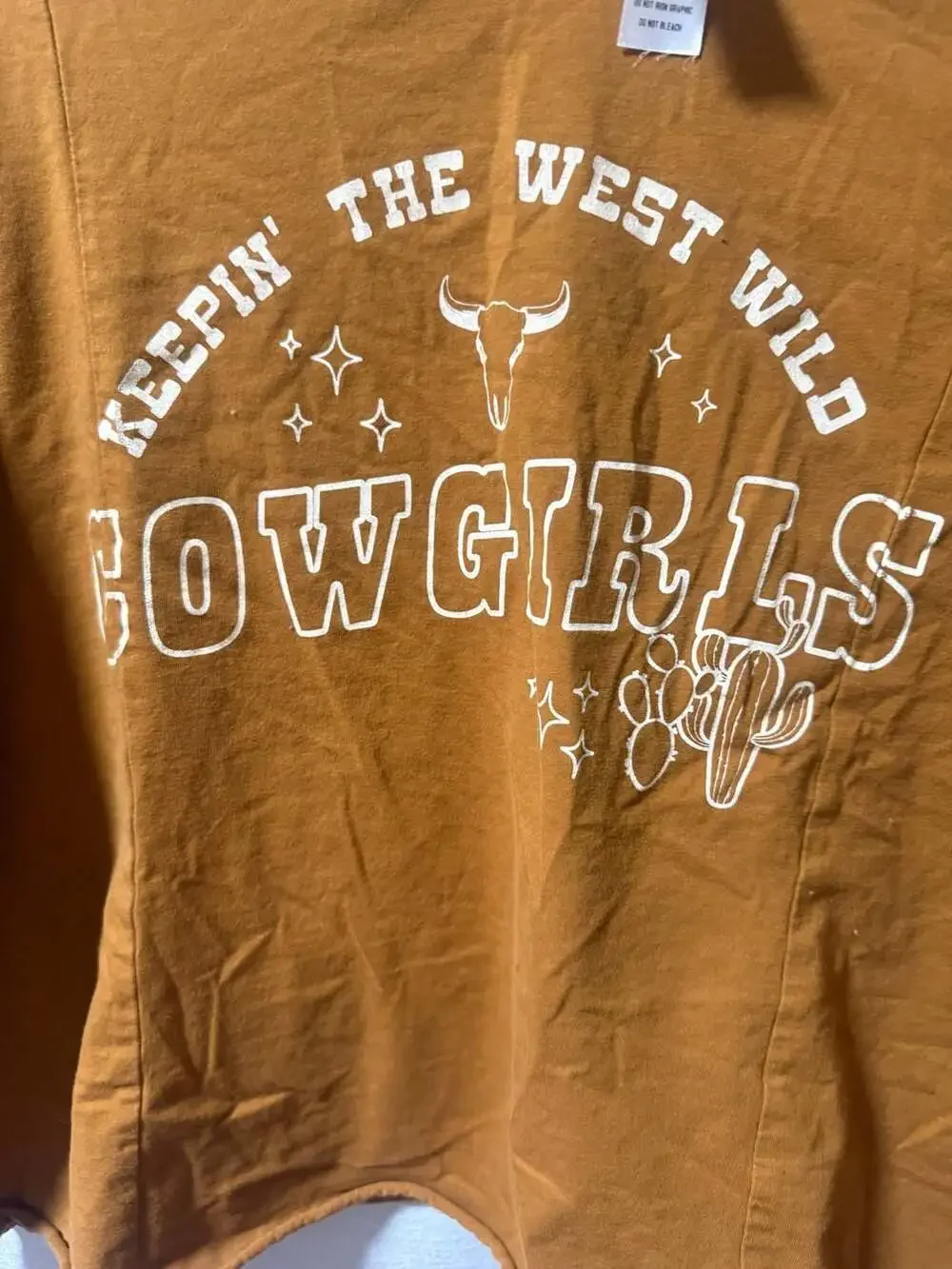 Daisy Rae Keepin' The West Wild Cowgirls Cropped Distressed Graphic Tee - Picture 3 of 4